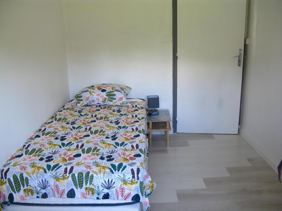 Location& Gites Sarrians Exterior photo